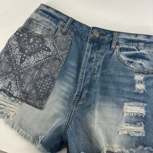 Easel bandana pocket denim shorts medium high waist